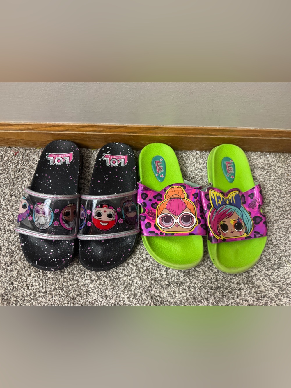 L.O.L. Surprise! Girls Black & Neon Green Character Slide Sandals Size 12/13